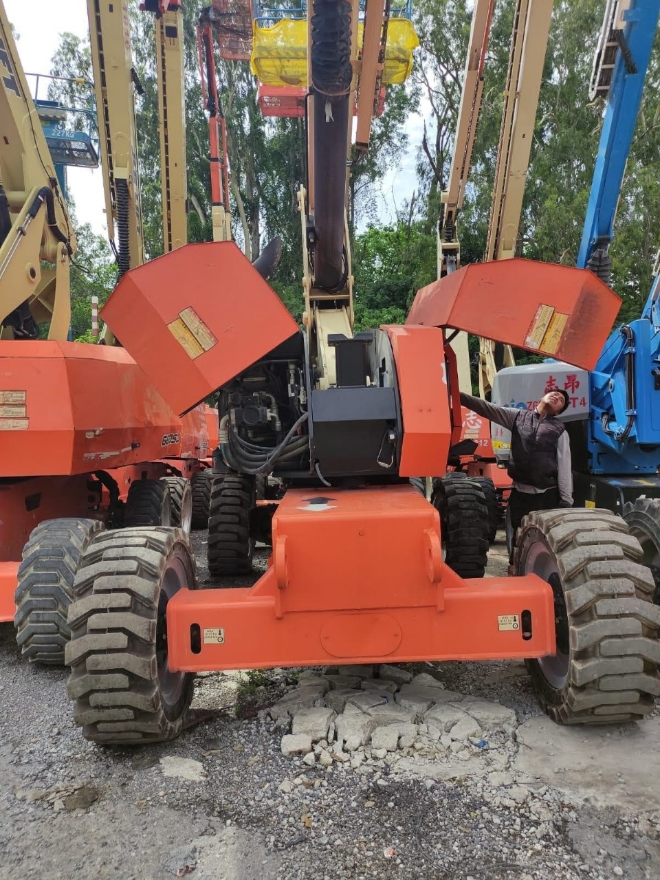 Sold - Telescopic Boom Lift - View 2